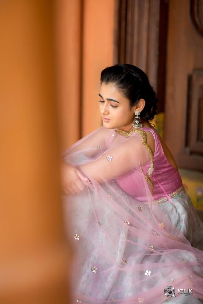 Shalini-Pandey
